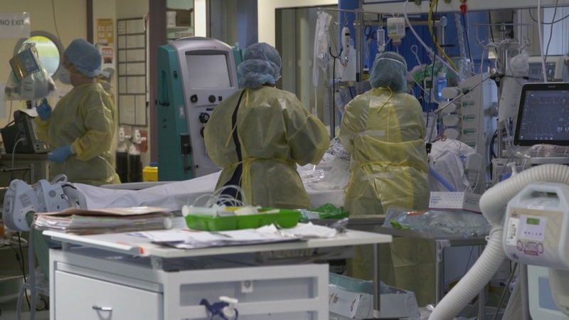 údar dóchais iad na figiúirí foilsithe ag Feidhmeannacht na Seirbhíse Sláinte - líon na n-othar in ospidéil le Covid agus titim agus líon siúd atá faoi dhian-chúram leighis ag titim freisin