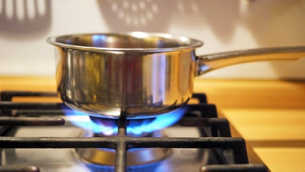 The number of domestic gas customers in arrears at the end of March stood at 160,399