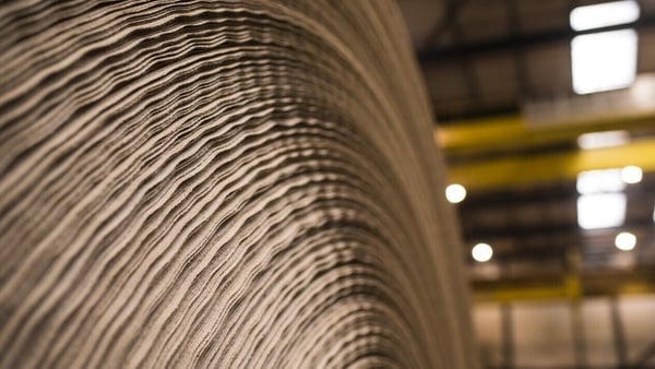 International Paper has agreed to an all-share deal to buy DS Smith, valuing the UK paper and packaging firm at £5.8 billion