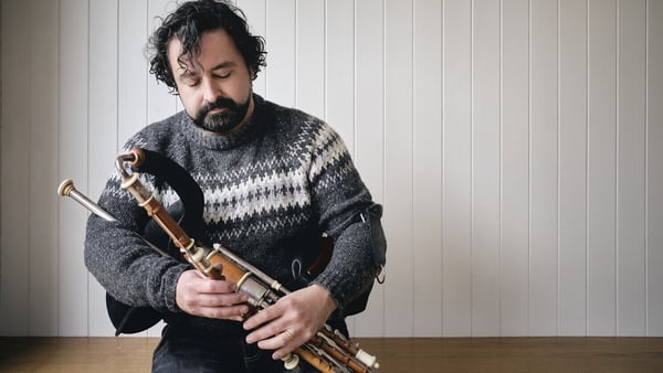 Barry Kerr pipes up - The Rolling Wave podcast