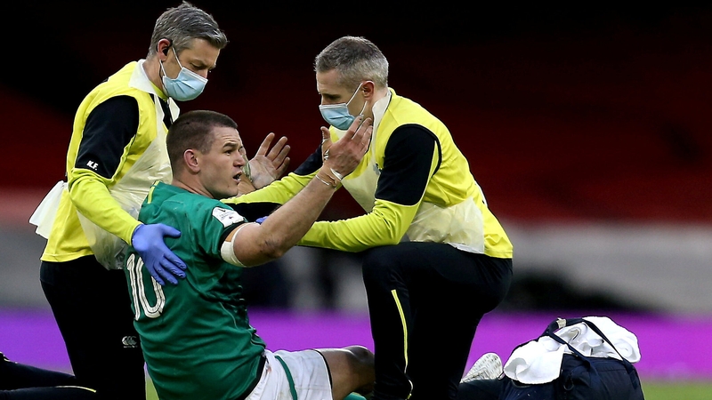 Johnny Sexton left the field for a HIA