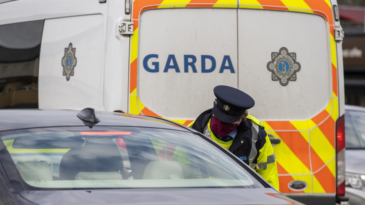 DUP, Sinn Féin, PSNI chief to meet today