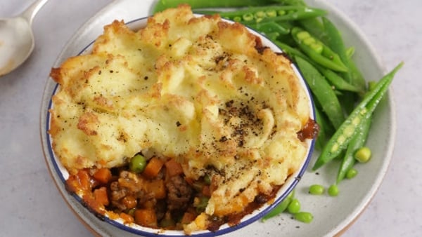 Each serving contains approximately 465 kcal.
