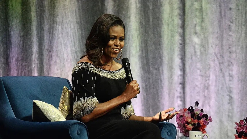 The show follows two puppets passionate about food, with regular appearances from the former first lady.