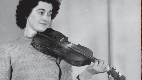 The Rolling Wave Podcast: Queen of Fiddlers Aggie Whyte