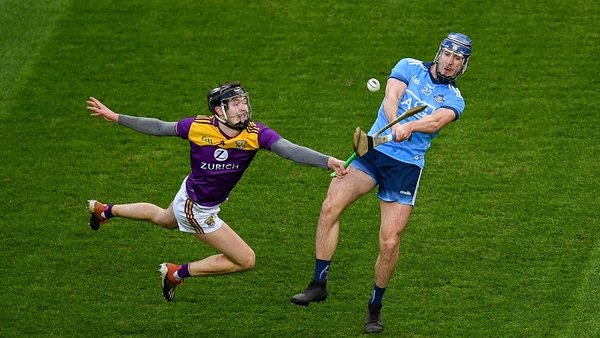 Ryan (R) in action against Wexford last year