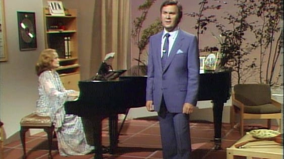 Frank Patterson and Eily O'Grady on For Your Pleasure (1981)
