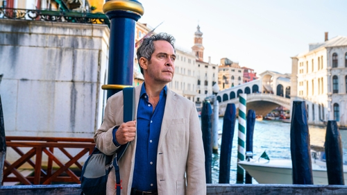 Tom Hollander