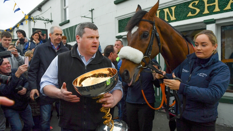 Gordon Elliott: "I have to concentrate on training the horse and I just hope his owner lets the horse run in the race for the public"
