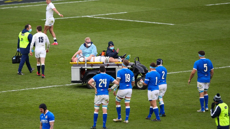 Jack Willis is taken off the Twickenham pitch