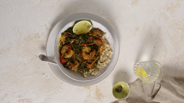 Each serving contains approximately 450 kcal.