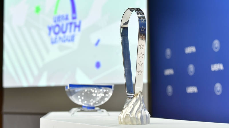 The Lennart Johansson Trophy is awarded to the winners