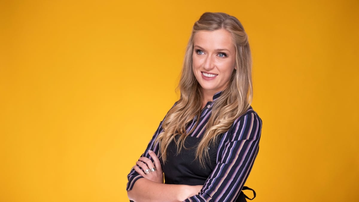 Behind-the-scenes gossip from First Dates with Alice Marr