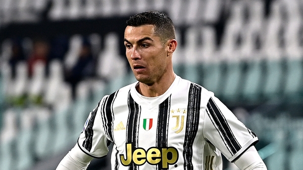 Juve trail leaders Inter by eight points