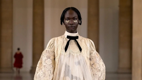 This season might have been focused on autumn/winter clothes, but lots of the make-up is perfect for spring.