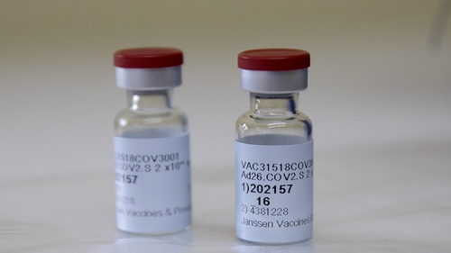J&J told the EU last week about issues with the supply of vaccine ingredients and equipment