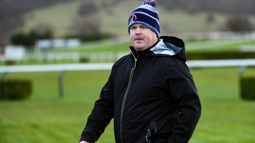 Elliott: 'I'm aware of a photo in circulation on social media'