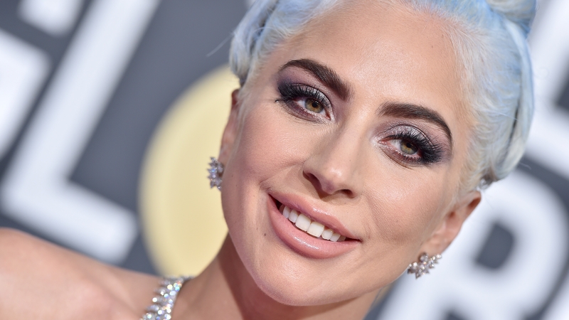 From Priyanka Chopra Jonas' bold lip to Lady Gaga's blue hair, these are some of our favourite red carpet moments.