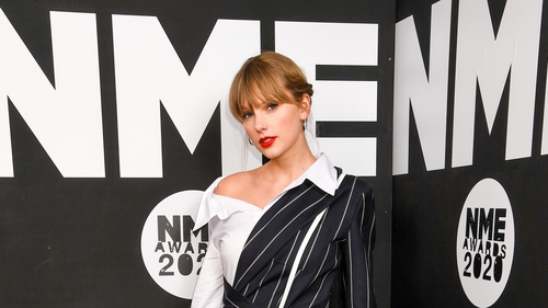 Taylor Swift: "Hey Ginny & Georgia, 2010 called and it wants its lazy, deeply sexist joke back."