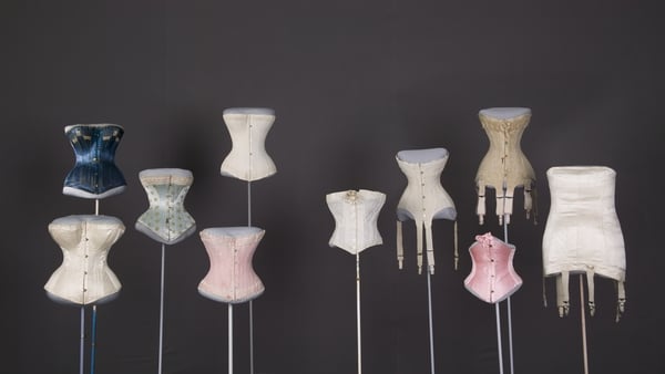 Historian Michelle O'Mahony and costumier Gwen McGuirk talk about the history of wedding dresses and the exhibition 'The Dress: Three Centuries of Weddings'.