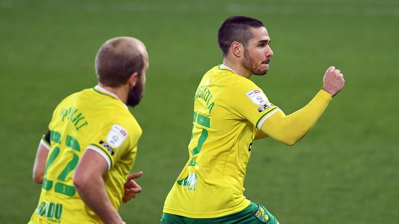 Emi Buendia celebrates his goal for the Canaries