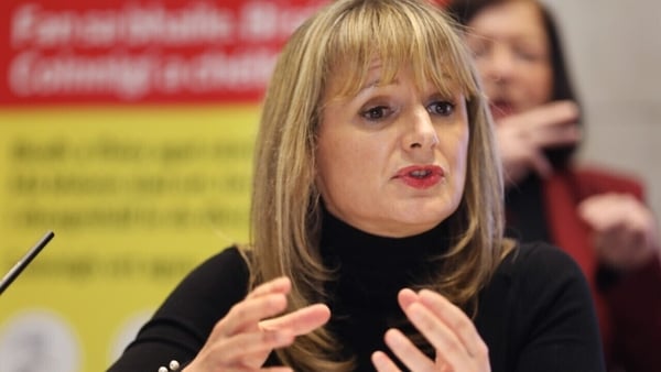 Dr Breda Smyth outlined how the single outbreak multiplied over three weeks at this evening's briefing (Image: Rolling News)