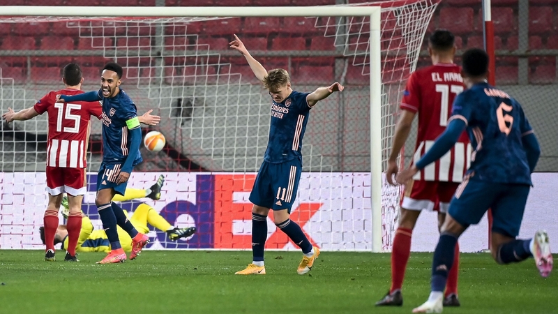 Martin Odegaard (C) celebrates after scoring Arsenal's first goal