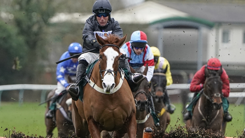 Lieutenant Rocco was an impressive winner when upped to three miles at Ffos Las last time out