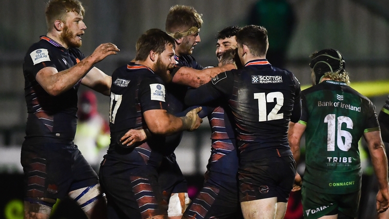 Edinburgh celebrate a late converted try