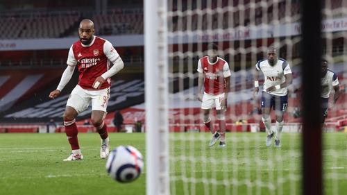 Alexandre Lacazette scoring the winning goal