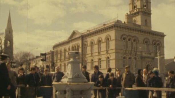 Remains of the smashed fountain 