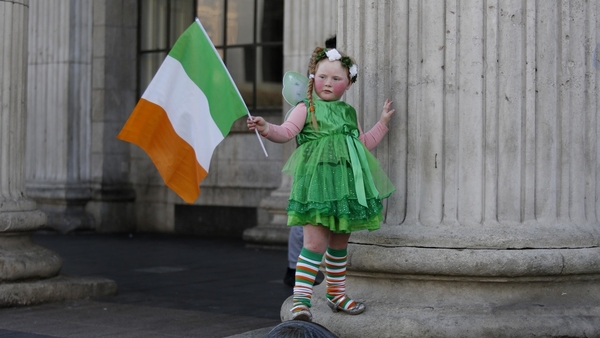 Willow O'Brien, 5, is dressed to impress for St Patrick's Day on O'Connell Street in Dublin (Pic: RollingNews.ie)