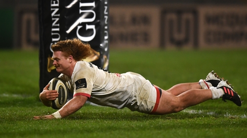 Brad Roberts of Ulster scores his side's seventh try