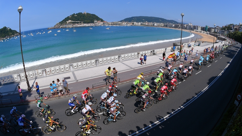 Cyclists on the Tour of Spain rolling through the Basque city in 2016