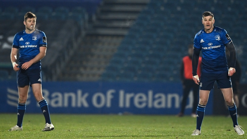 Leinster could be without both Jonathan Sexton (R) and Ross Byrne this weekend