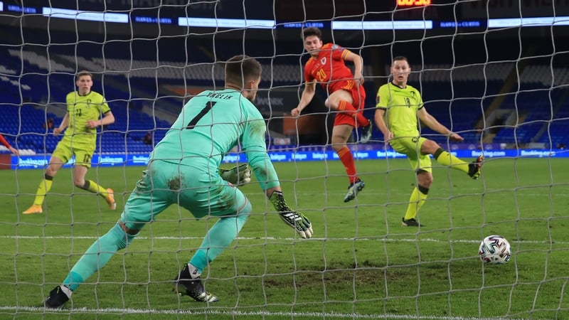 Daniel James heads past Tomas Vaclik