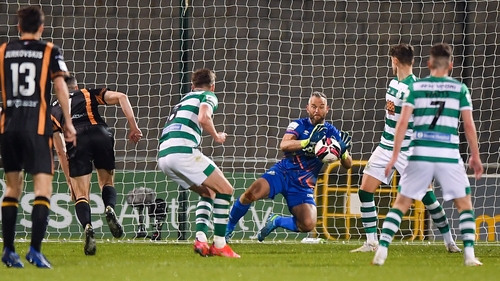 Alan Mannus pulls off a save at Tallaght Stadium.