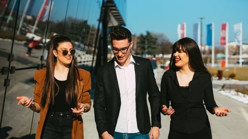 There are countless benefits to including walk and talk meetings as part of your weekly schedule. Photo: Getty Images