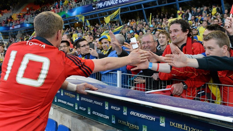 Ronan O'Gara greets Munster fans following their Heineken Cup semi-final defeat to Clermont in 2013