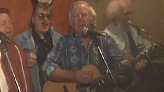 Paddy Reilly with The Dubliners in 1996