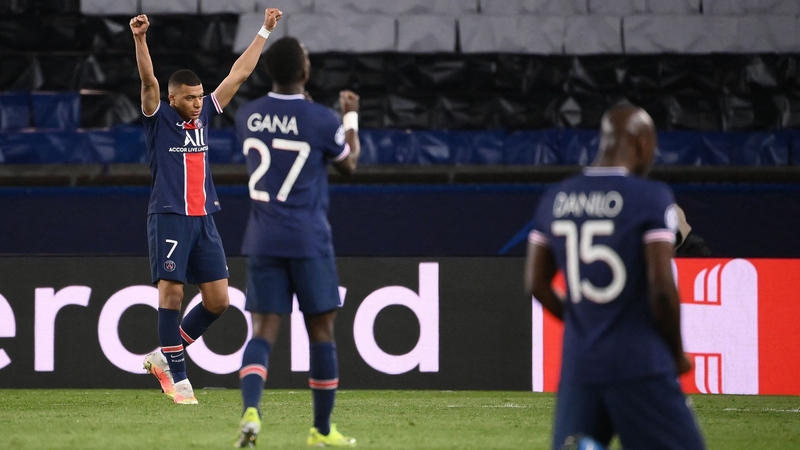 Kylian Mbappe, Idrissa Gueye and Danilo celebrate at the full-time whistle