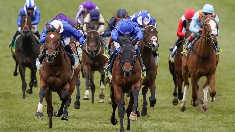 Master Of The Seas scores in a first-time hood on the Rowley Mile