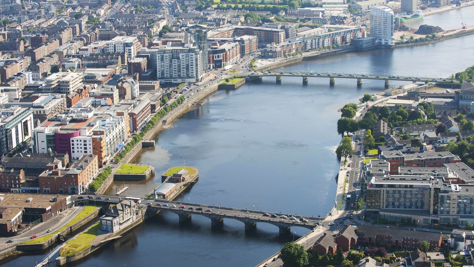 24,000 Volunteers Unite for Europe's Biggest One-Day Clean-Up in Limerick