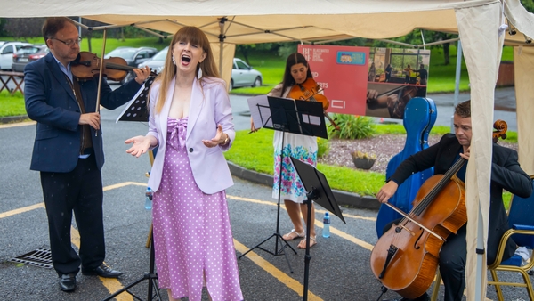 Paul O Hanlon (violi), Sandra Oman (soprano), Andreea Banciu (viola) and Gerald Peregrine (cello) perform in Waterford
