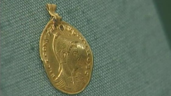 Roman coin found at Brú na Bóinne (2006)
