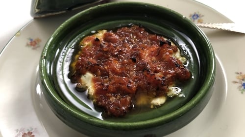 The sundried tomato oil is also delicious with grilled fish, chicken or lamb.