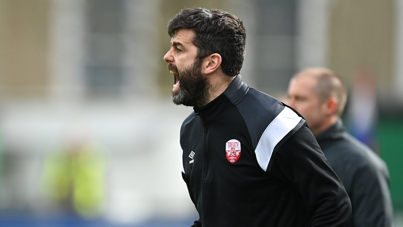 Treaty United manager Tommy Barrett