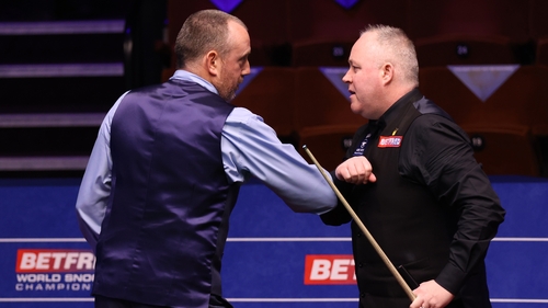 The battle of the veterans went the way of the Welshman