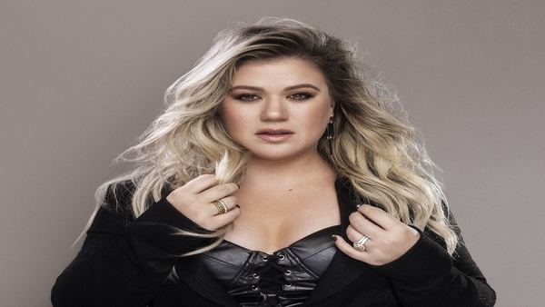 Kelly Clarkson is our HERO!