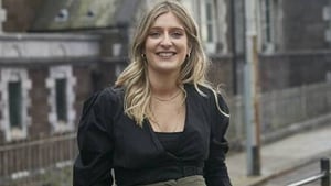 Doireann Ní Ghlacáin teaches Oliver Irish phrases